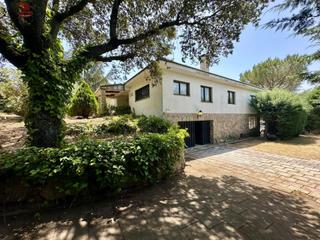 Xalet en Molinos (Los). Espectacular chalet de 539m2 con 5 dormitorios, 4 baos y gran p