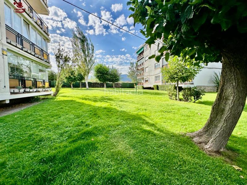 Foto 5e041948-bedb-4653-9d93-04f998d4b33b. Piso amplio y cómodo piso de 94m2 con 3 dormitorios, 1 baño, terraza y trastero en urbanizacion sala con piscina y amplias z en Guadarrama