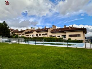 Appartement à Guadarrama. Piso de 149m2 construidos en planta baja con 3 dormitorios, 2 ba