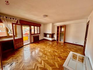 Àtic a Cercedilla. Atico de 100m2 con 3 dormitorios, 1 baño, gran terraza y balcón