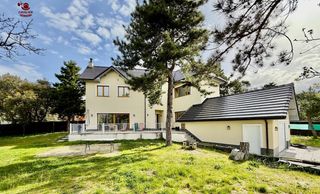 Chalet in Molinos (Los). Moderno chalet de 244m2 con 4 dormitorios y 3 baños distribuidos