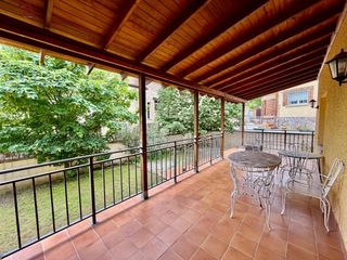 Chalet in Guadarrama. Chalet independiente de 320m2 con 5 dormitorios y 3 baños con ga