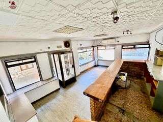 Rent Business premise in Cercedilla. Local comercial en esquina totalmente exterior de 41m2, en la zo