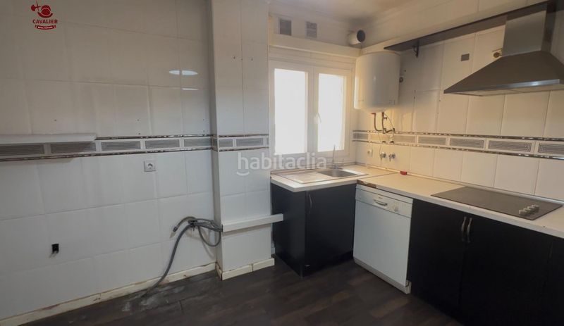 Foto d9b3bcac-d05a-41d9-b5e1-25ba4f52ed80. Pis amb calefacció aparcament piscina a Viña Málaga Torre del Mar