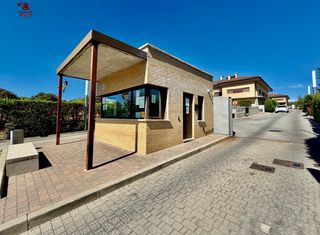 Appartamento in Guadarrama. Espectacular piso de 149m2 construidos en planta baja con 3 dorm