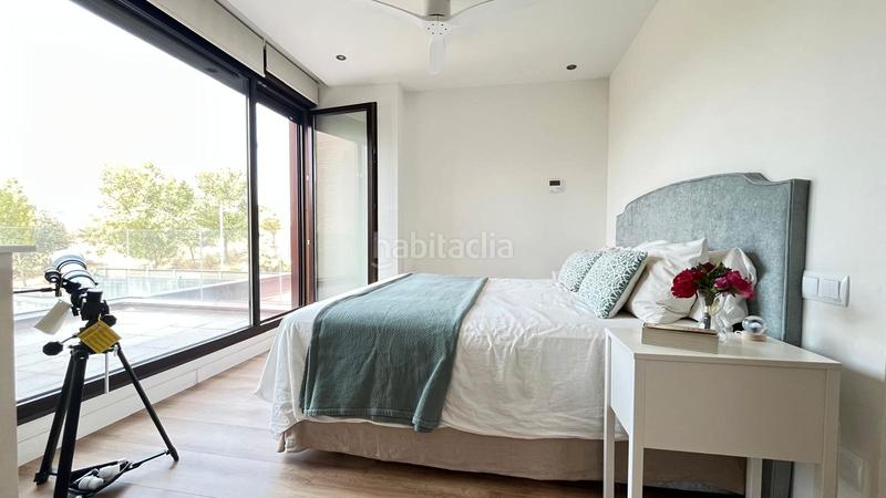 Foto ee042688-eaab-45b1-92cf-8b9da4266c7e. Casa aparellada amb xemeneia calefacció aparcament piscina a Torrelodones