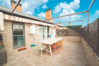 tic en San Jos-Buenos Aires. Alia inmobiliaria vende fantastico tico con dos terrazas.