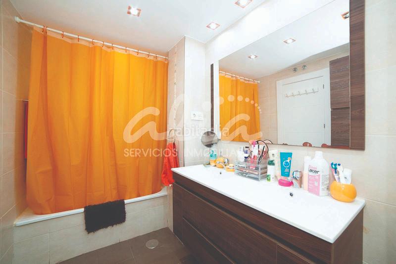 Foto 4a73c296-f5da-44e6-be76-d7f9208f73ff. Chalet unifamiliari en esquina zona teneria en Tenería I-Tenería II Pinto