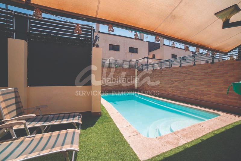 Foto b475af03-bb24-428a-8275-c780e9093525. Chalet unifamiliari en esquina zona teneria en Tenería I-Tenería II Pinto