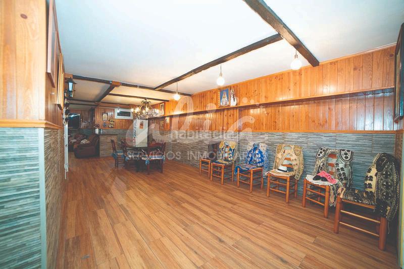 Foto c3ee0e60-90d5-413e-bbc9-48703addaf67. Chalet unifamiliari en esquina zona teneria en Tenería I-Tenería II Pinto