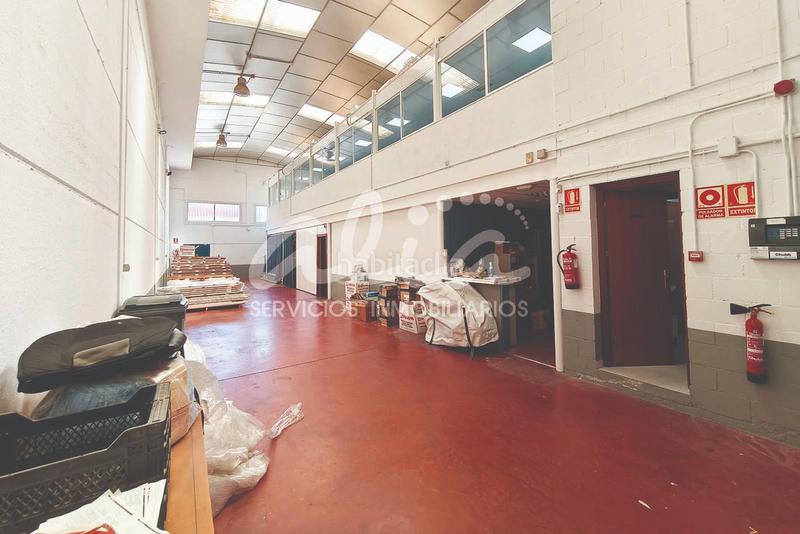 Foto d03de84d-a258-4c54-a587-3d6255c04746. Capannone industriale con riscaldamento in Zona Industrial Pinto