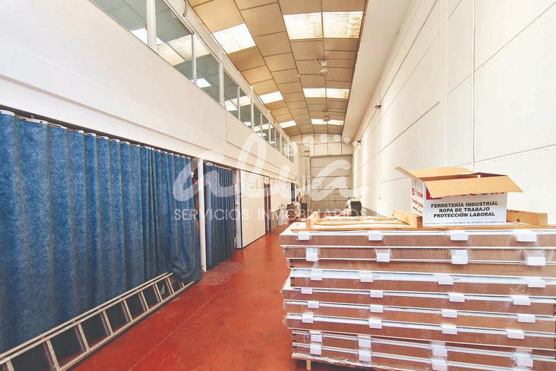 Foto dbb42092-fd7c-44f4-a6cc-4b0419190b24. Capannone industriale con riscaldamento in Zona Industrial Pinto