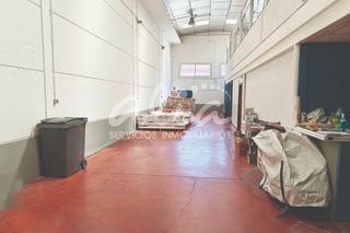Nau industrial en Zona Industrial. Alia inmobiliaria vende nave industrial en pinto