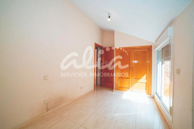 Foto 007cc0fe-8705-4fc2-a110-1c1ac5d02bed. Zweistöckige wohnung mit heizung parking in Parque Europa-Los Pitufos Pinto