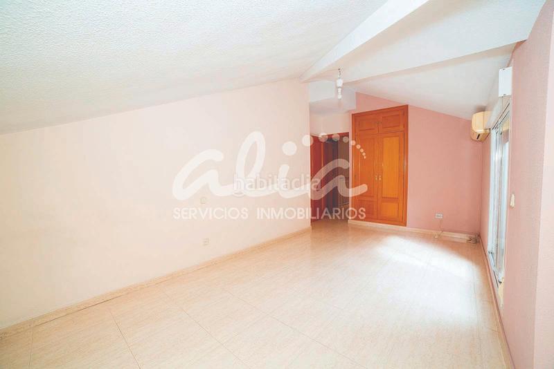 Foto df6244b2-4a1e-49bb-92a1-825b09943738. Zweistöckige wohnung mit heizung parking in Parque Europa-Los Pitufos Pinto