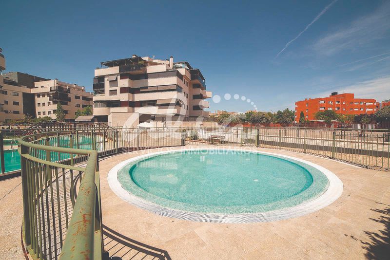 Foto e2752bf1-4a63-41f5-9e8a-b705bcc0ab7e. Pis amb calefacció piscina a Tenería I-Tenería II Pinto