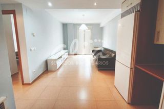 Pis a Nuevo Aranjuez-Ciudad de las Artes. Vivienda de 1 dormitorio, finca con ascensor