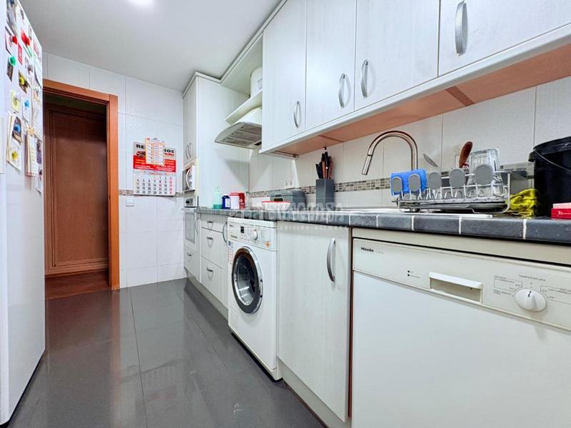 Foto 36a7a5a5-f1b7-4c00-8f58-2b5f6e9c9c9b. Appartamento con riscaldamento parcheggio in San José-Buenos Aires Pinto