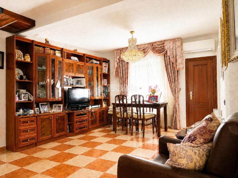 Foto 908a8f3d-6105-4975-80d1-cb4b84fd6101. Casa amb calefacció a Centro-Ayuntamiento Pinto