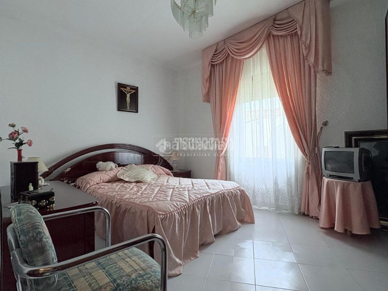 Foto c4cbd3a3-0433-4486-90fd-1bc35e0c527d. Casa amb calefacció a Centro-Ayuntamiento Pinto