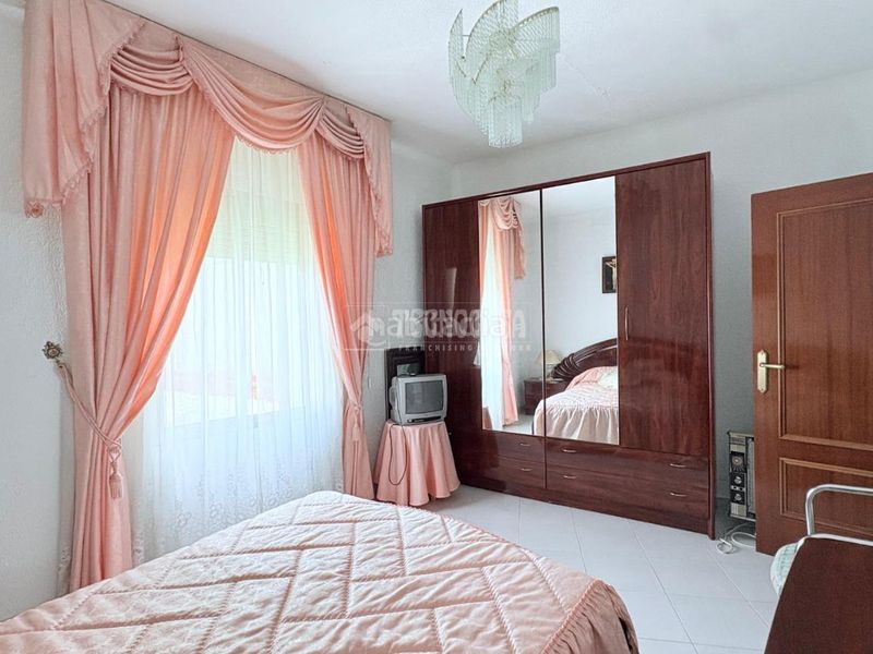 Foto ca0111f0-1aa3-4fd0-a427-7c2378dd9842. Casa amb calefacció a Centro-Ayuntamiento Pinto