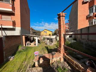 Wohngrundstck en Calle de caspe 15