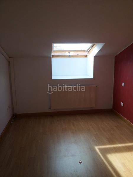 Foto 1ce7ae14-fe10-41b4-af6c-d9c1963851e2. Duplex con riscaldamento parcheggio piscina in Colmenarejo