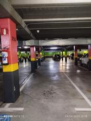 Car parking in Calle del Néctar 36