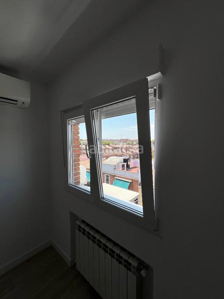 Foto a11ccd55-2ab0-4b4d-a332-49d644729b95. Piso en calle del discóbolo 54 en Canillejas Madrid