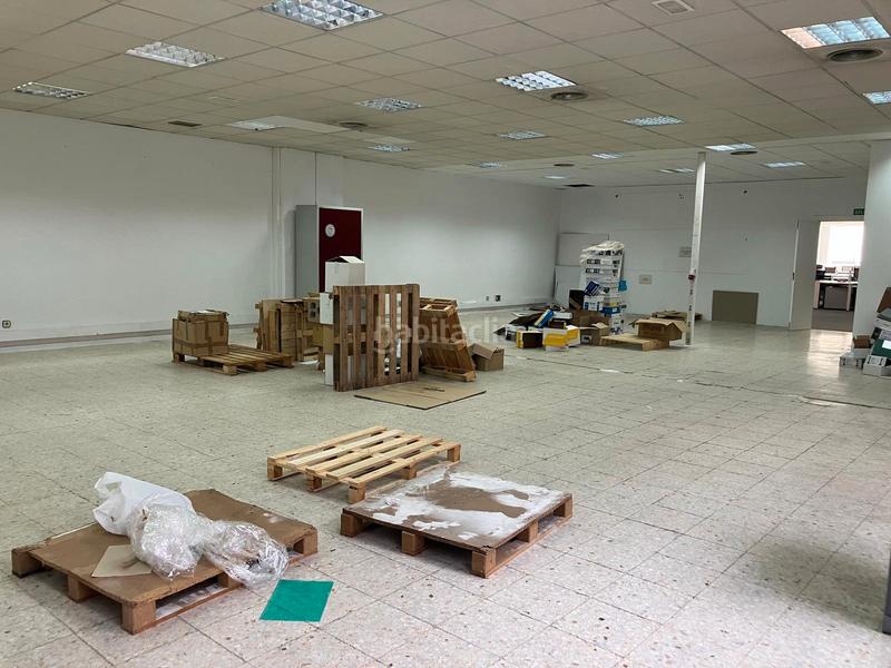 Foto 3085126a-8979-45a3-8679-0787f84bfb2f. Büro in calle de rufino gonzález 14 in Simancas Madrid