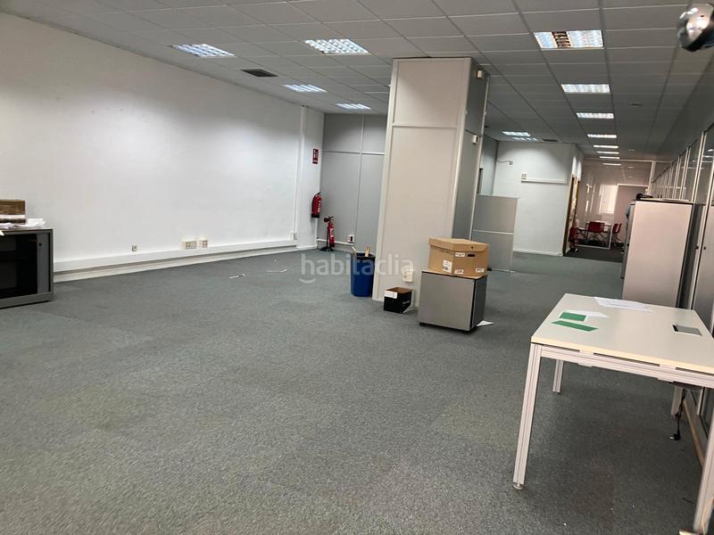 Foto a52cf8a1-593a-43b9-a589-5c99ecc4e37a. Büro in calle de rufino gonzález 14 in Simancas Madrid