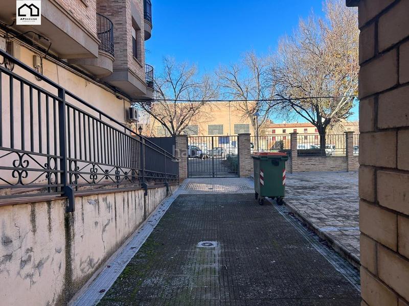 Foto 0817e2af-06ea-41af-8438-721912697dfd. Location local commercial dans El Torreón - Los Ángeles - El Pilar Ciudad Real