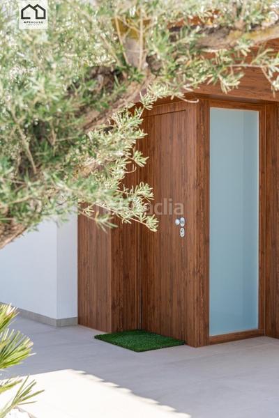 Foto 04440806-b597-4be4-b5b4-649b6e3a97a8. Chalet mit parking pool in Campoamor Orihuela