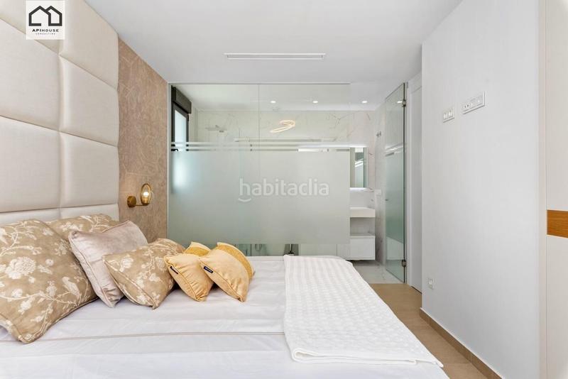 Foto 1a9816df-4c7a-487b-9e52-329804bd96f2. Chalet mit parking pool in Campoamor Orihuela