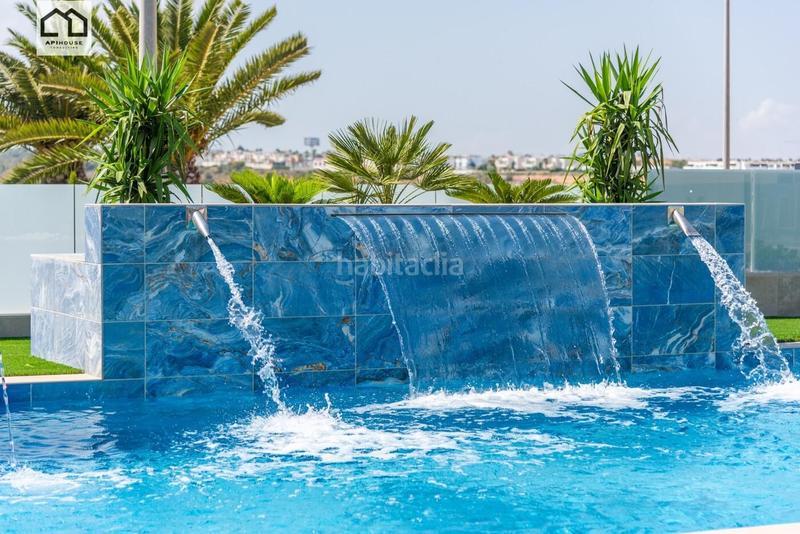 Foto 4dc3441b-9033-4757-91f2-0dc1af4e9e01. Chalet mit parking pool in Campoamor Orihuela