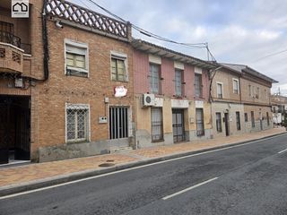 Masia en Mata (La). Apihouse vende casa de pueblo para reformar. precio 44.000