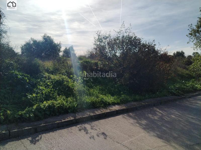 Foto b103e643-673c-4e3d-86ef-7485b41910d0. Terreny residencial a Escalona