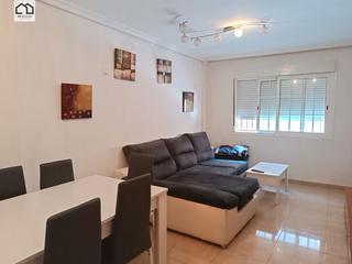Appartement à Almoradí. Apihouse vende piso en planta baja en almoradi. precio de venta