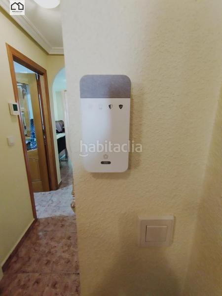 Foto ee8deb90-d9e0-41e1-b6eb-cb23de207aba. Piso apihouse vende acogedor piso . precio de venta 123.000 en Torrevieja