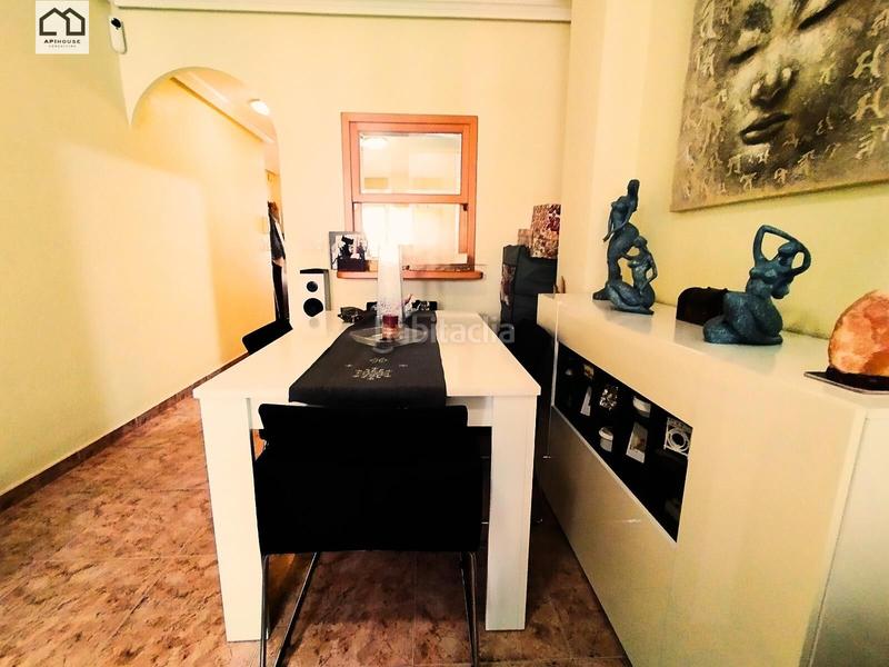 Foto fbc447ff-d9bf-4287-aeb5-8355e18f7f58. Piso apihouse vende acogedor piso . precio de venta 123.000 en Torrevieja