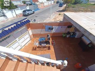 Casa a Zona Carrefour - Urbanizaciones. Apihouse vende acogedor bungalow en torrevieja. precio inicial 1