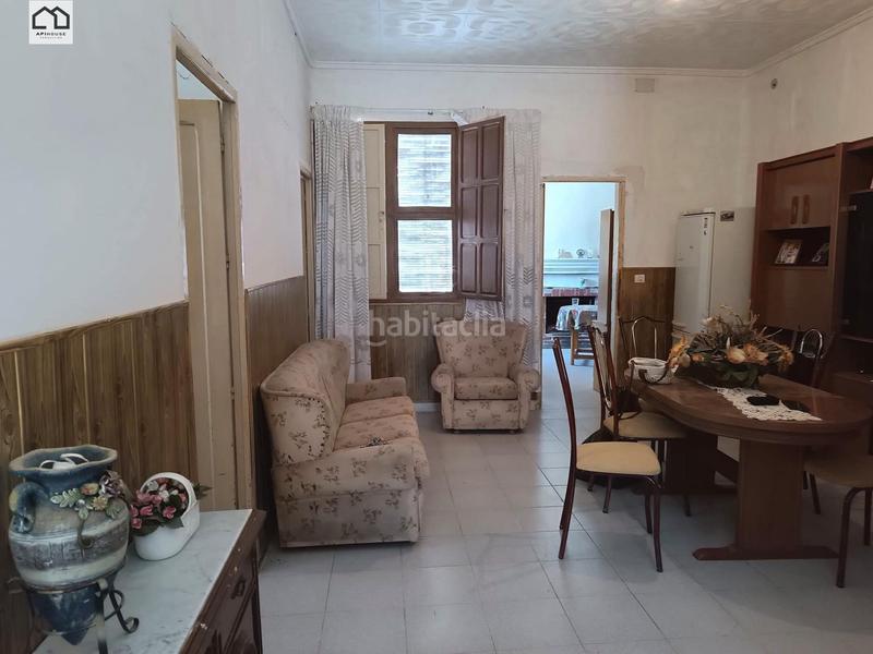 Foto 12e13813-ca33-4c2a-9c6b-f6ba87ee9932. Casa apihouse vende casa independiente para reformar. precio de venta 195.000 en Dolores