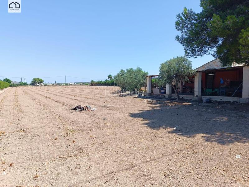 Foto c738c023-6140-4760-8cb5-0ac825fde496. Casa apihouse vende casa independiente para reformar. precio de venta 195.000 en Dolores