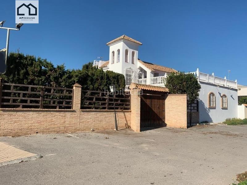 Foto 9726bd02-c373-4ec5-9646-c07d9080a99c. Chalet apihouse vende espectacular chaletrestaurante costa. precio de venta 899.500 en Orihuela