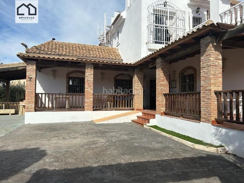 Foto cfa9b048-cdc2-424f-a563-1063d99cc6e2. Chalet apihouse vende espectacular chaletrestaurante costa. precio de venta 899.500 en Orihuela