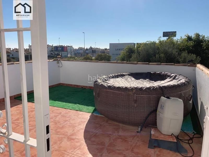 Foto eba82e48-5580-45ec-9a15-255101ced45e. Chalet apihouse vende espectacular chaletrestaurante costa. precio de venta 899.500 en Orihuela