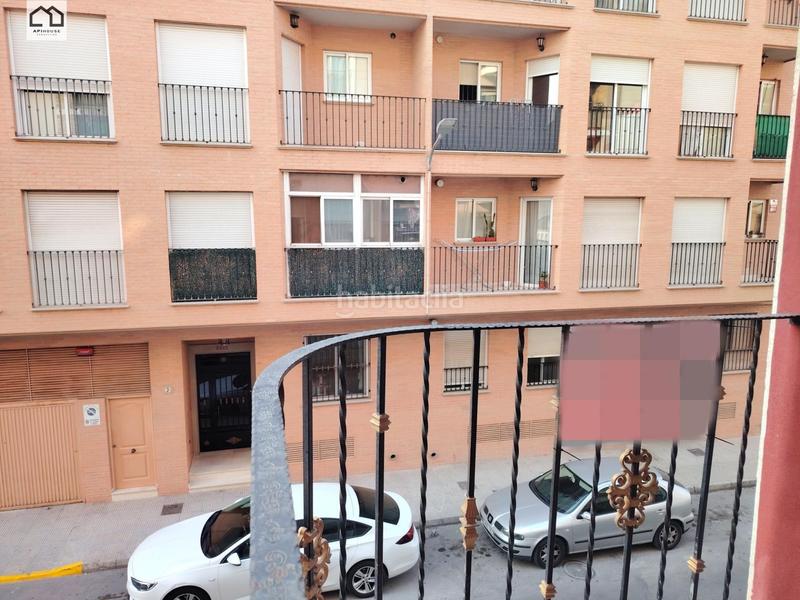Foto b3bcfb8b-a8dc-4dca-84f3-ad8e819eeee6. Piso apihouse vende piso en primera planta para reformar en almoradi. precio de venta 103.000 en Almoradí
