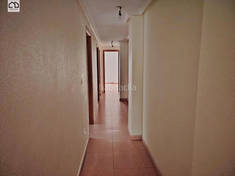 Foto c8834fd1-505a-4f5b-b426-498484743d61. Piso apihouse vende piso en primera planta para reformar en almoradi. precio de venta 103.000 en Almoradí