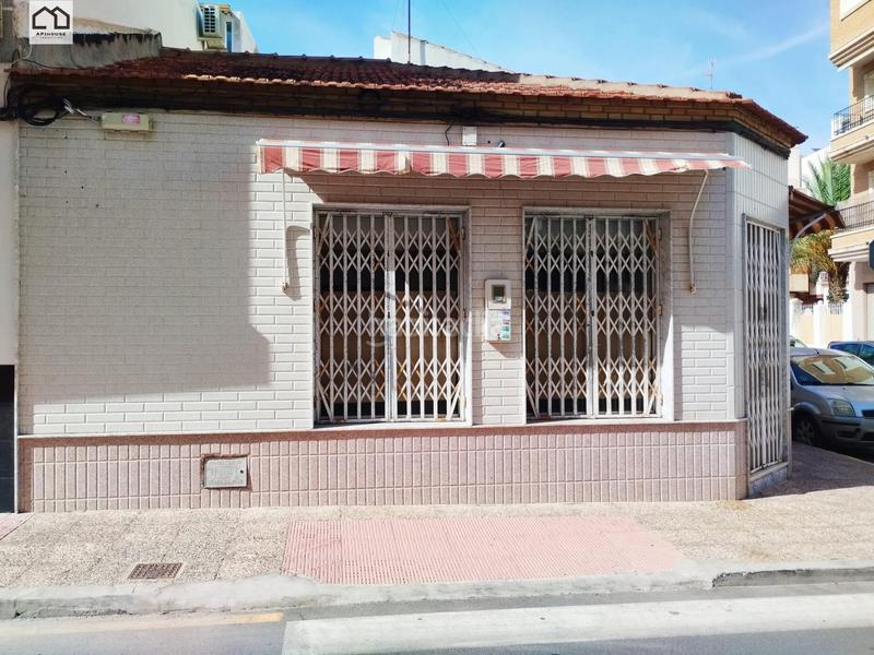 Foto 550ee492-ea24-4e5b-bf1c-c9399fd5a155. Terreny residencial a Centro - Muelle Pesquero Torrevieja