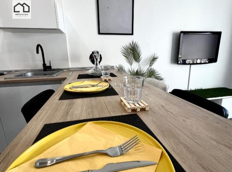 Foto 66280af2-c545-423c-86c7-90cf375787b6. Apartamento apihouse vende en almoradi apartamento recién reformado. precio de venta 127.000 en Almoradí
